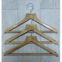 Adult Wooden Non-Slip Hanger 44.5cm 